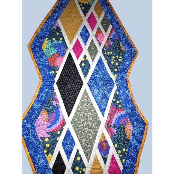 Handmade Quilted Table Runner With Diamond Pattern Floral Design - Picture 4 of 8